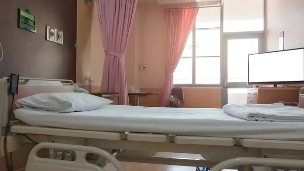 深圳是如何入户_贪污受贿卖官渔色面对下级和百姓他们被称一霸手 官渔色面对我还能丢的不有用